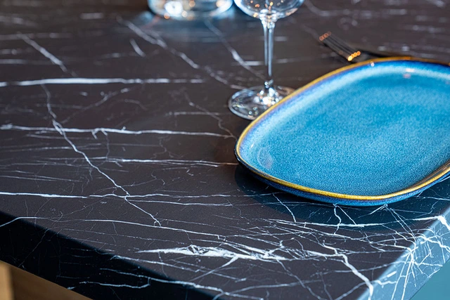 Cover Styl High-resistant Stone HRU50 Nero Marquina  1,22x1m 